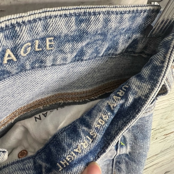 American Eagle Curvy 90s Straight Stretch Distressed Jeans Size 6 - Picture 5 of 9